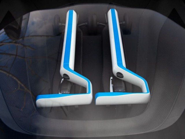 2013 BMW i8 Spyder Concept engine design