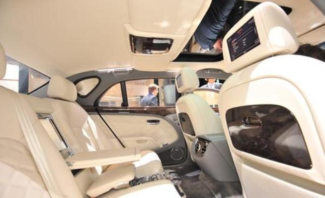 2013 Bentley Mulsanne Mulliner passenger seat design