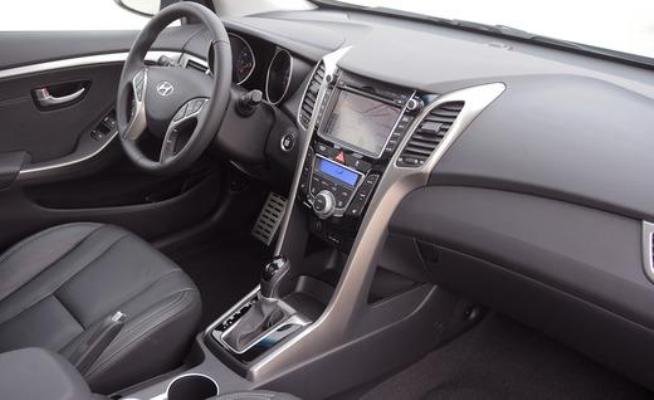 2013 Hyundai Elantra GT-instrument-panel