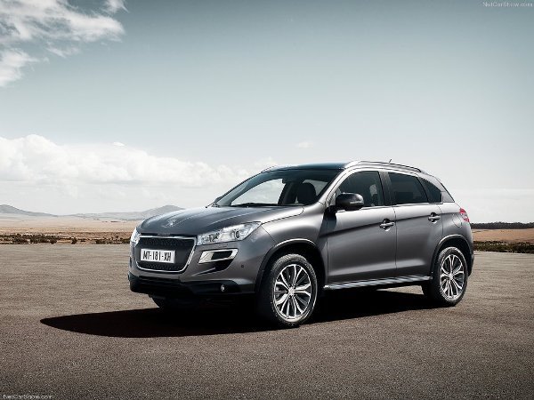 2013 Peugeot 4008-frontside angle-view