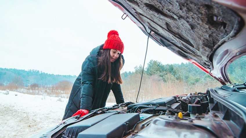 Replacing a Car Battery in Rainy Conditions: Is it Safe?
